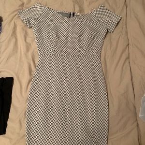 Women’s business casual dress.